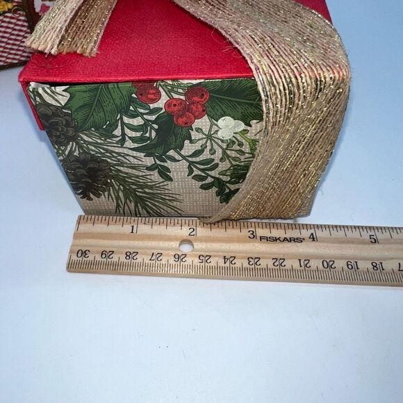 Set of Two Decorative Gift Boxes. - Picture 14 of 14